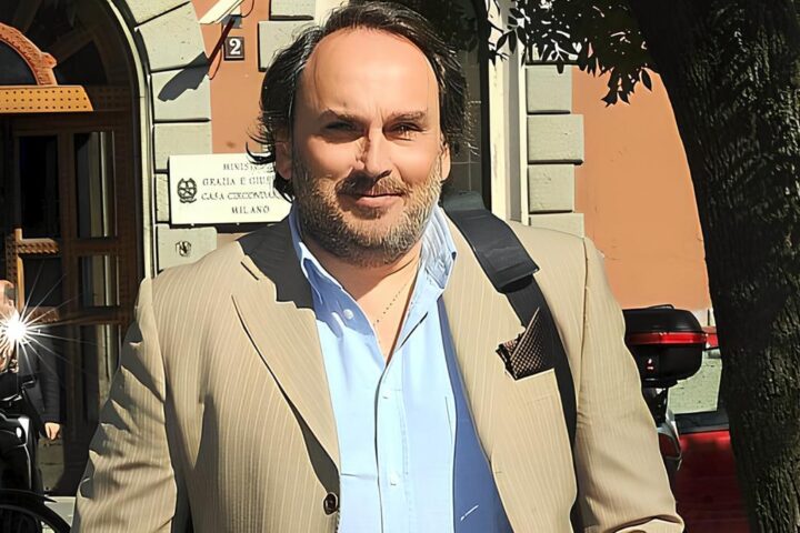 Indagini sulla 'Squadra Fiore': ex vicedirettore dell'Aisi accusato di accesso abusivo e dossieraggio clandestino