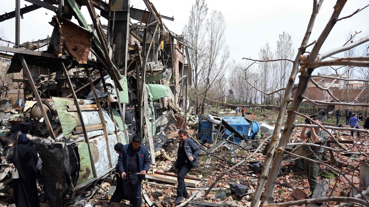 Iran avverte Stati Uniti e Israele: «L'intera regione diventerà un inferno per voi»