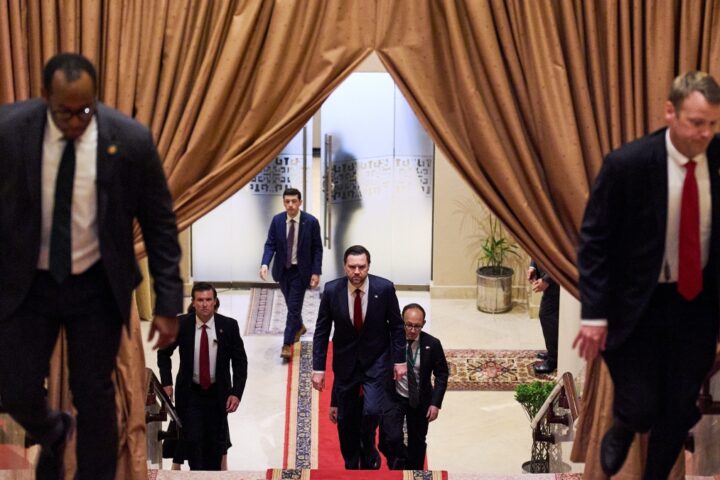 Iran, fonte di sicurezza: la situazione nello Stretto di Hormuz rimarrà invariata senza accordo con gli Usa