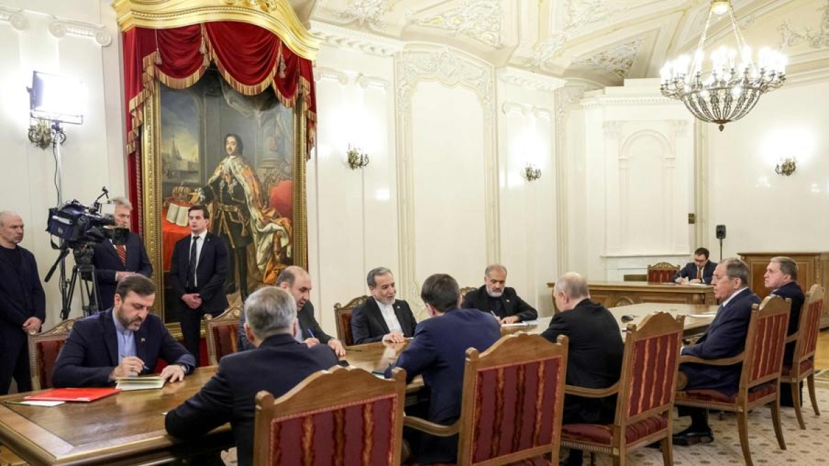 Iran, proposta respinta dagli Stati Uniti. Mosca sostiene Teheran nel conflitto