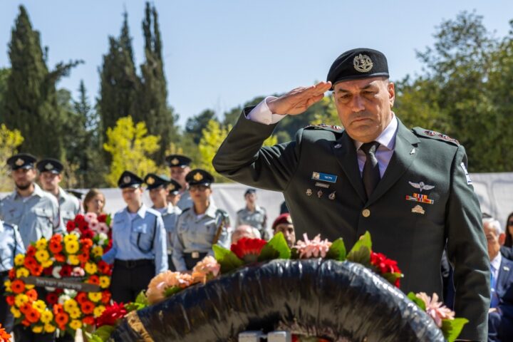 Israele, il capo dell’esercito denuncia violenze e saccheggi: «È una vergogna»