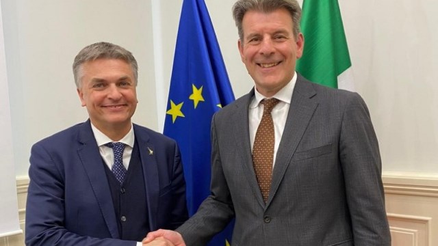 Italia e Svizzera rafforzano la cooperazione nei trasporti: incontro tra Rixi e Balzaretti