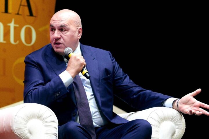 Italia rifiuta l'uso della base di Sigonella ai bombardieri americani