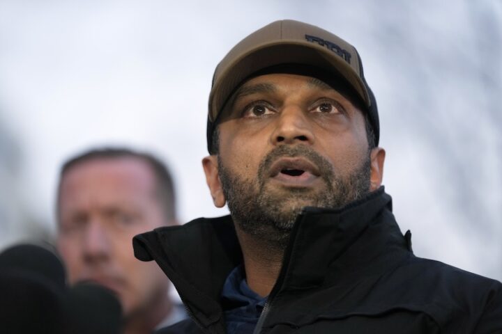 Kash Patel accusato di alcolismo: inchiesta dell’Atlantic e causa per diffamazione