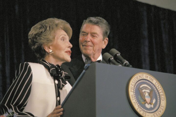 La cena dei corrispondenti della Casa Bianca: storia, tradizioni e l'incidente con un intruso armato