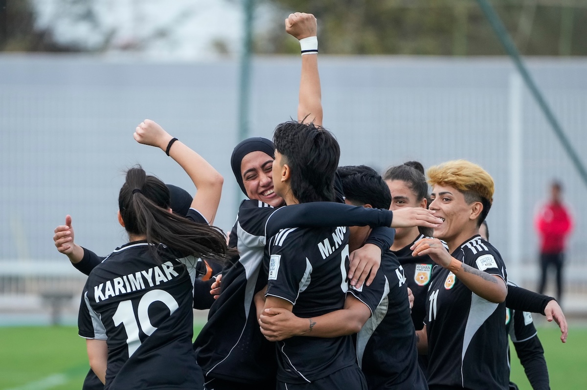 La FIFA riconosce la squadra di calcio delle rifugiate afghane come nazionale femminile dell’Afghanistan