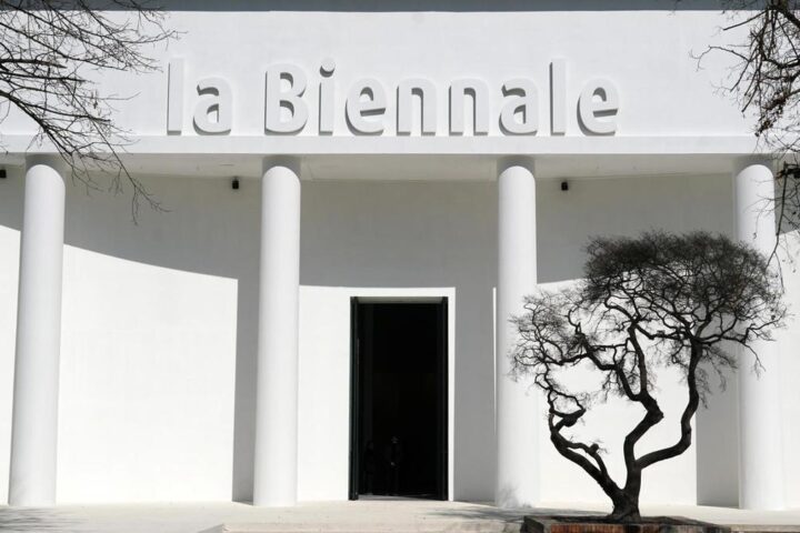 La giuria della Biennale di Venezia si dimette e salta l'inaugurazione del 9 maggio