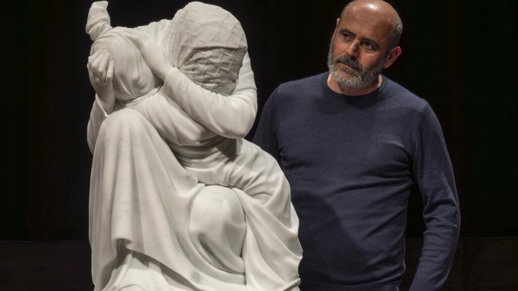 La pietà di Tincolini, simbolo di sofferenza universale, cerca spazio nelle istituzioni italiane