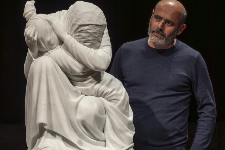 La pietà di Tincolini, simbolo di sofferenza universale, cerca spazio nelle istituzioni italiane