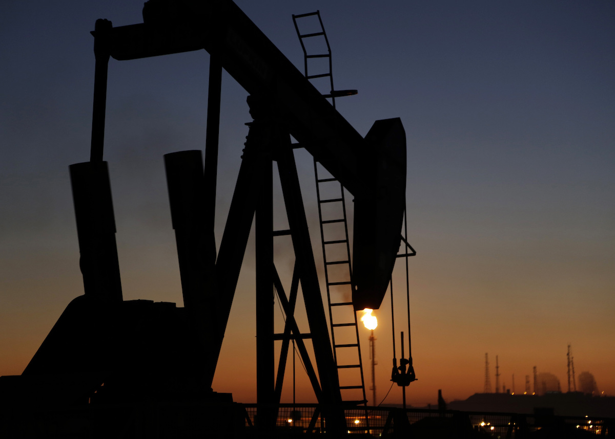 La possibile uscita degli Emirati Arabi Uniti dall’OPEC segna un cambiamento epocale nei mercati energetici globali