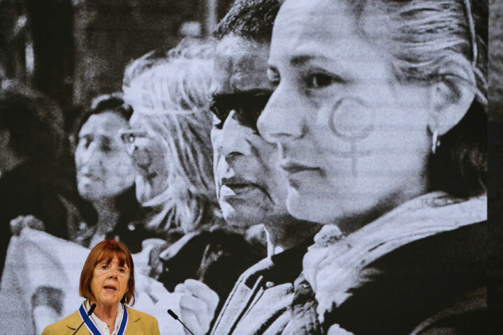 La procura di Parigi indaga sulla riapertura del sito di chat Coco, noto per episodi di abusi sessuali