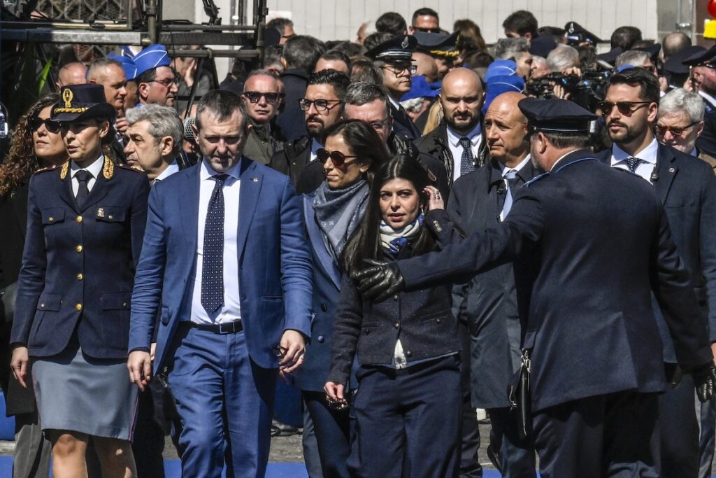 L'Antimafia prepara l'audizione di Delmastro e valuta un comitato sulle infiltrazioni mafiose nei partiti