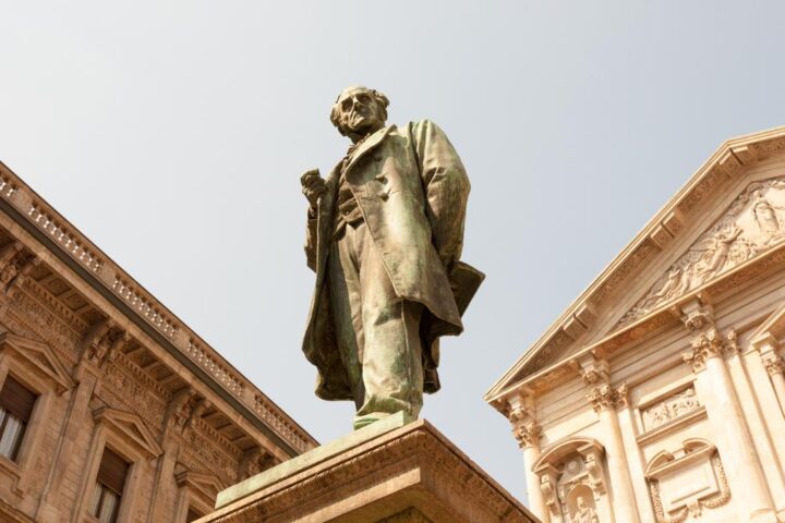 Le nuove indicazioni scolastiche mettono in dubbio il ruolo di Manzoni e dei classici nella formazione degli studenti