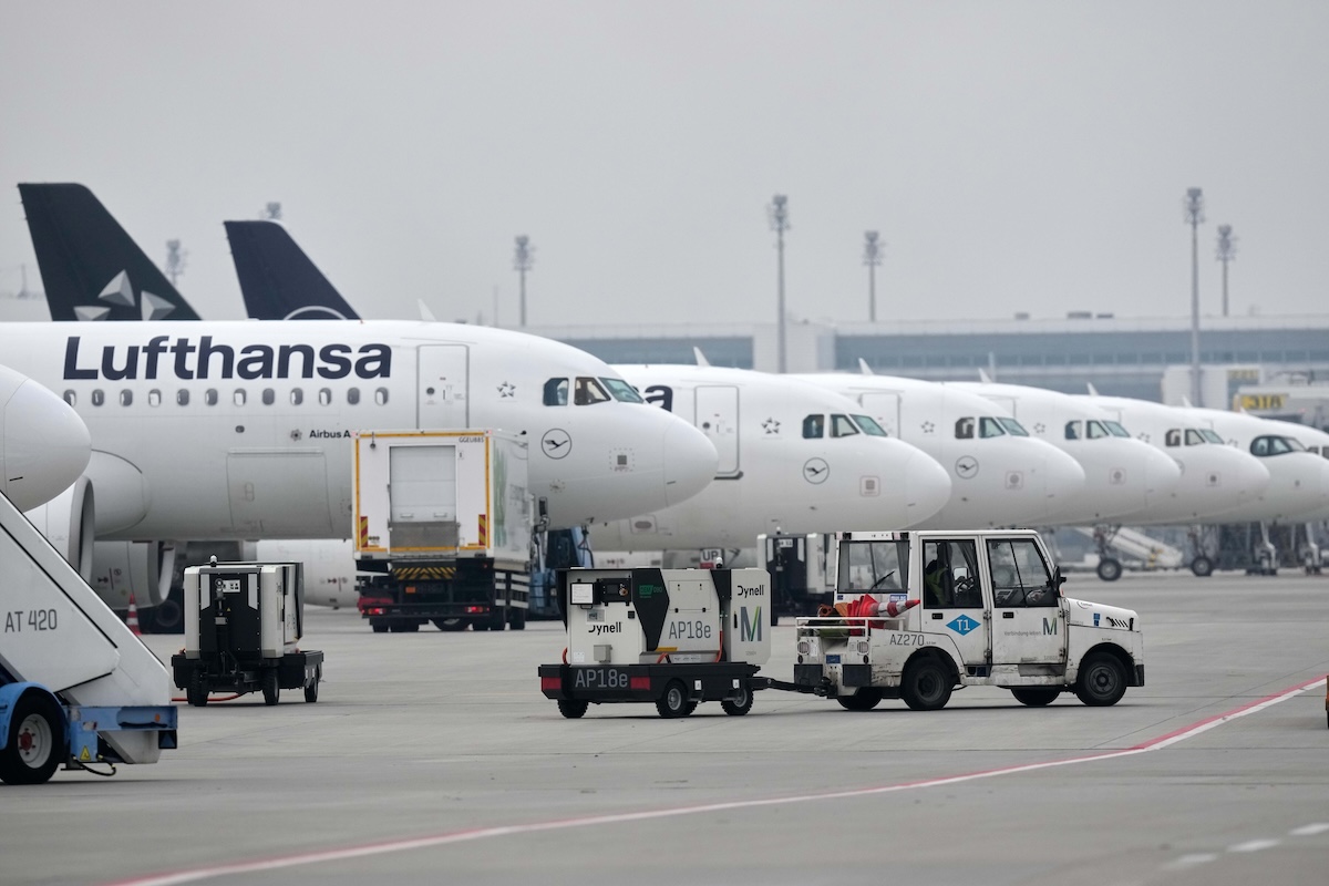 Lufthansa cancella 20mila voli fino a ottobre per risparmiare carburante a causa della guerra in Medio Oriente