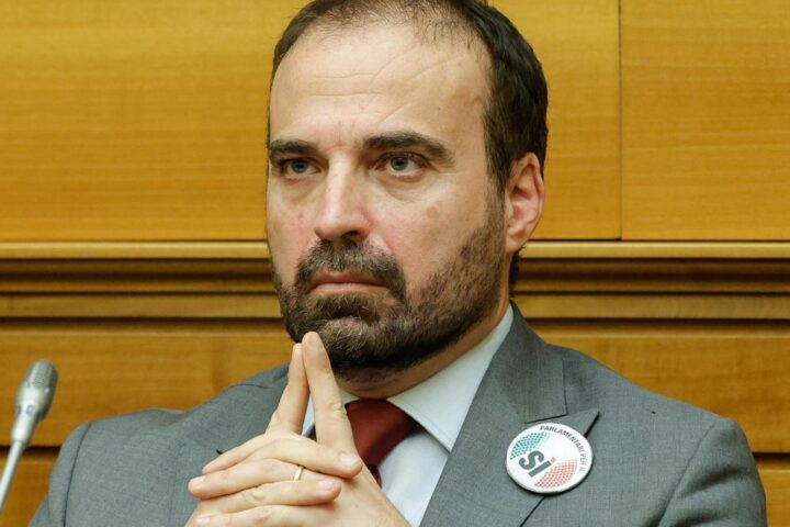 Luigi Marattin: il governo deve agire per stimolare la crescita economica in Italia