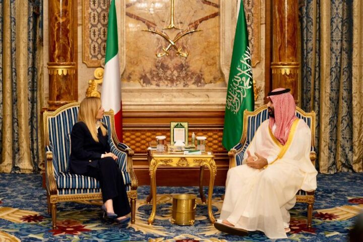 Meloni in visita a Gedda e Doha per rafforzare cooperazione energetica e sicurezza con Arabia Saudita e Qatar