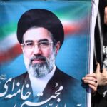 Mojtaba Khamenei ferito: operato tre volte, assistito da Pezeshkian e Zafarghandi