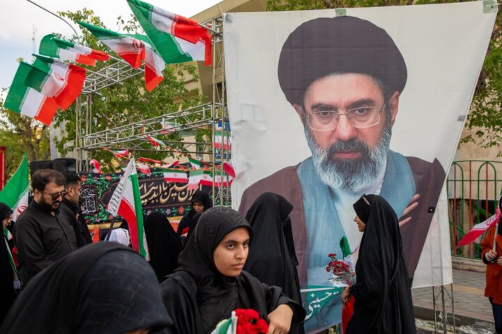 Mojtaba Khamenei in gravissime condizioni: mistero sulla sua capacità di liderare