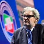 Paolo Del Debbio critica Marina e Pier Silvio Berlusconi: «Invitare Tajani a Mediaset è un errore»