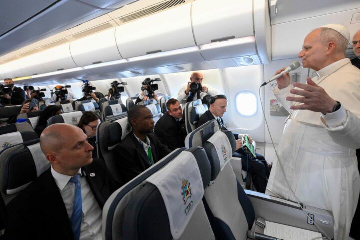 Papa Leone XIV: “Non intendo dibattere con Trump durante il viaggio in Africa”