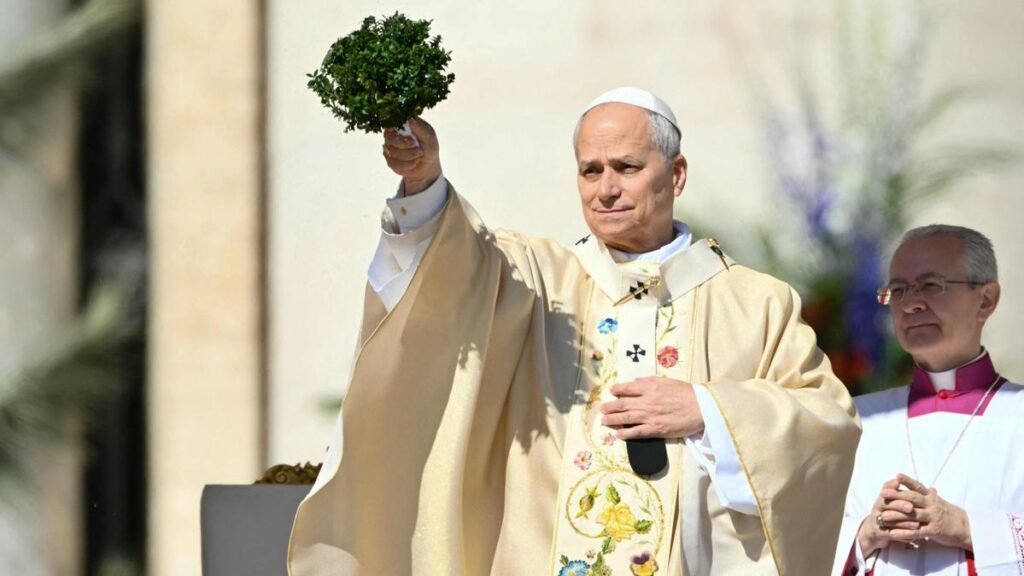 Pasqua, Papa Leone XIV celebra la messa in San Pietro, Mattarella sostiene appelli per la pace