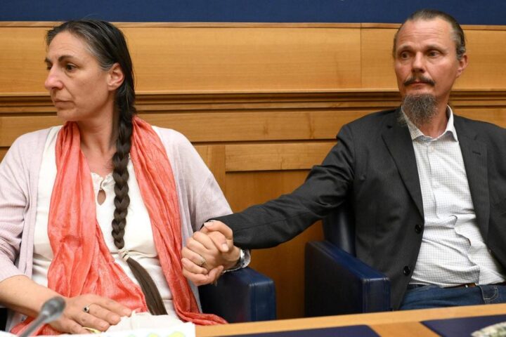 Perizia psichiatrica conferma incapacità genitoriale nella famiglia del bosco, la Lega denuncia violenza istituzionale