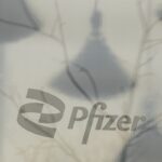 Polonia e Romania condannate a pagare quasi 2 miliardi di euro a Pfizer e BioNTech per i vaccini COVID-19