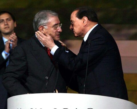 Processo a Milano per Marcello Dell'Utri e la moglie per donazioni da 42 milioni di euro