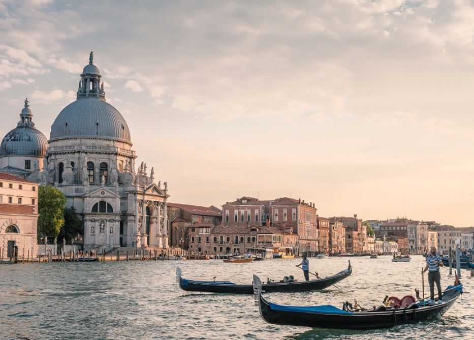 Progetto "Italiano per mamme": corsi gratuiti per donne immigrate a Venezia