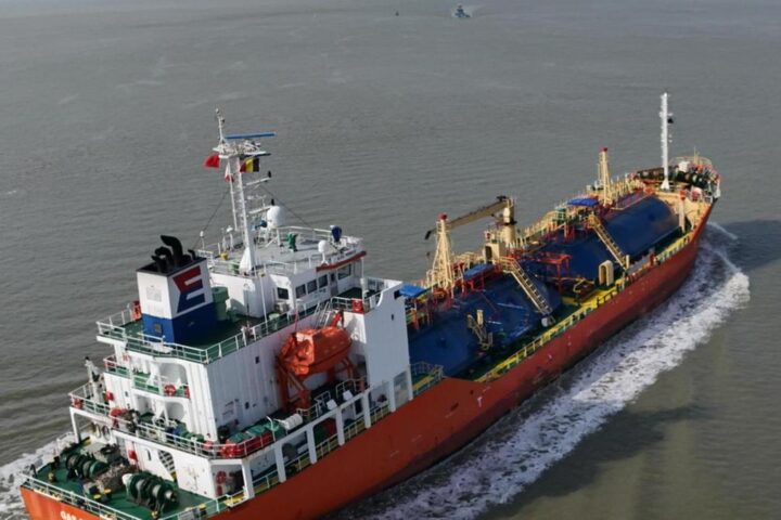 Proroga del taglio delle accise in vista: Meloni al lavoro per aumentare le scorte di gas