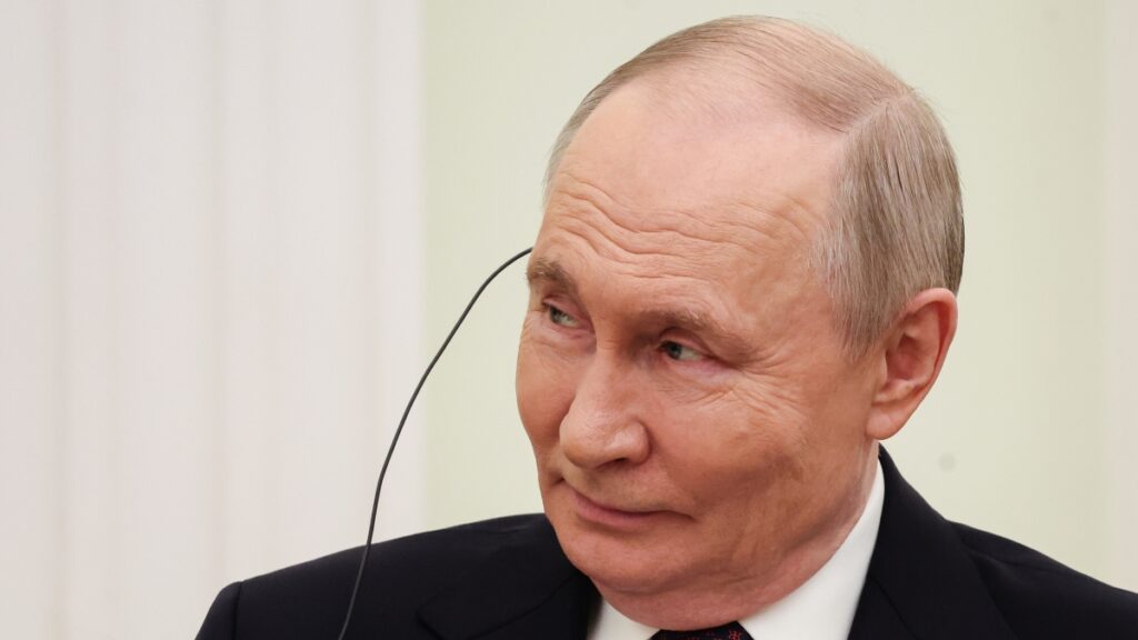 Putin impone limitazioni a internet in Russia: le aziende chiedono soluzioni urgenti