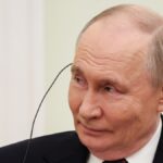 Putin riabilita Felix Dzeržinskij: il fondatore della polizia segreta russa onorato dall'Accademia del Fsb