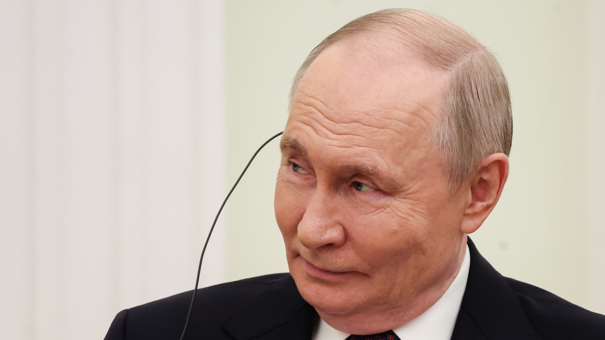 Putin riabilita Felix Dzeržinskij: il fondatore della polizia segreta russa onorato dall'Accademia del Fsb