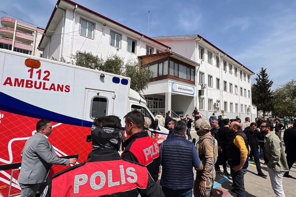 Quattro persone uccise in un attacco armato in una scuola a Kahramanmaraş, Turchia
