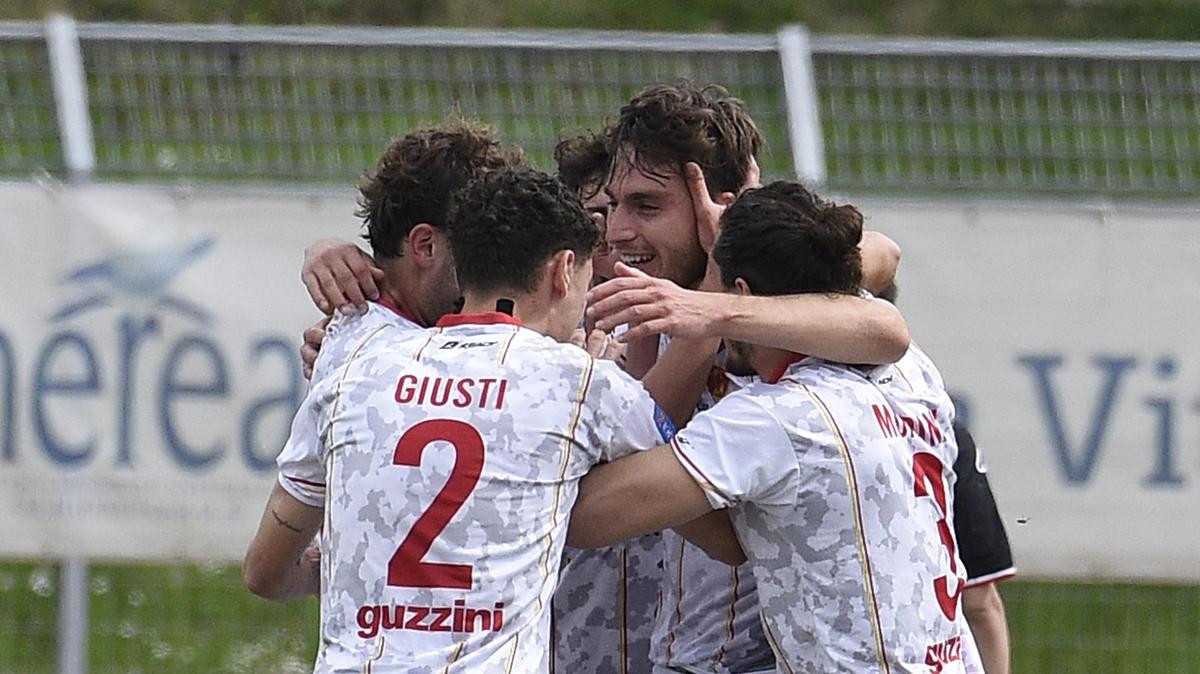 Recanatese affronta Sora in spareggio decisivo, attenzione a Curatolo e Stampete