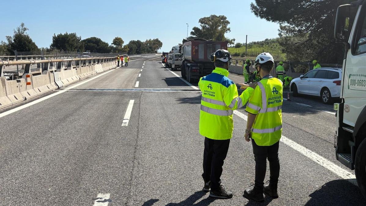 Riaperta l'A14 in Molise, frana sotto controllo e lavori notturni in corso