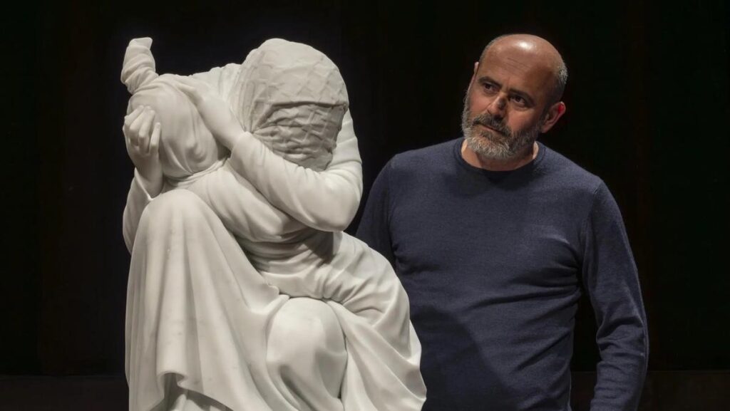 Roma esplora la possibilità di esporre la Pietà laica di Tincolini, simbolo di guerra e sofferenza