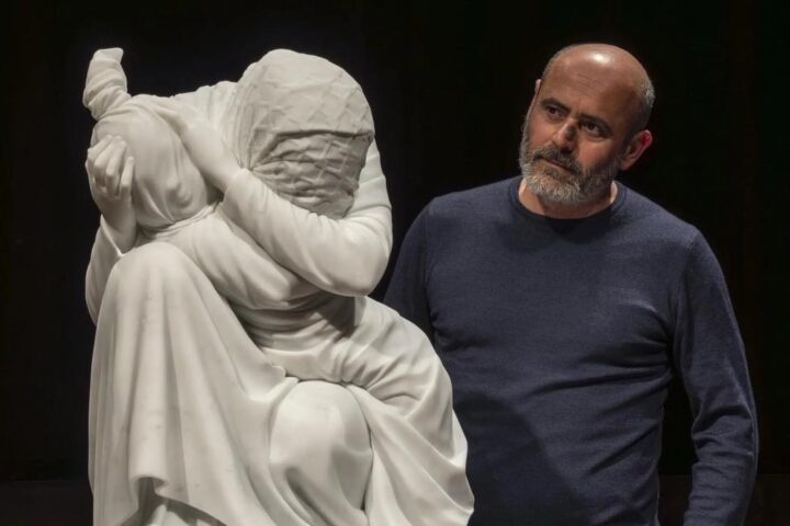 Roma esplora la possibilità di esporre la Pietà laica di Tincolini, simbolo di guerra e sofferenza