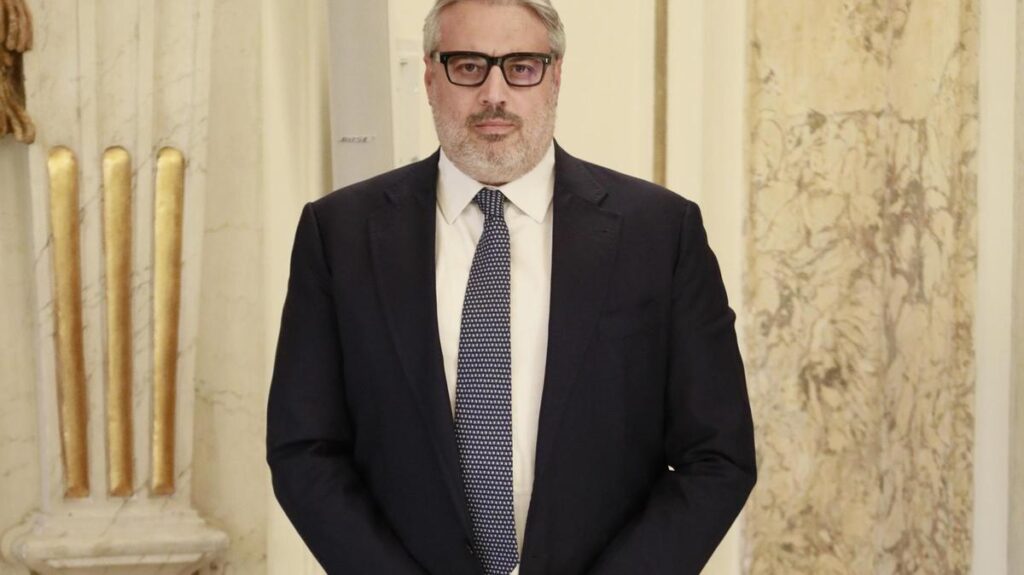 Roma, indagini su 78 soggetti spiati: legami con 'Squadra Fiore' e attività illicitamente raccolte