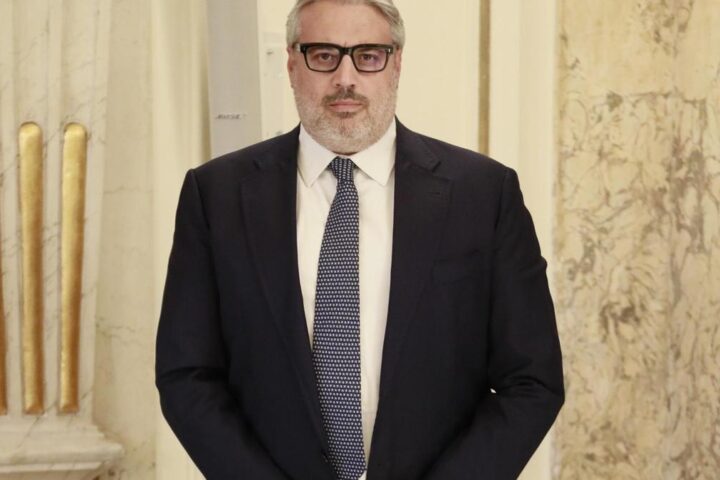 Roma, indagini su 78 soggetti spiati: legami con 'Squadra Fiore' e attività illicitamente raccolte