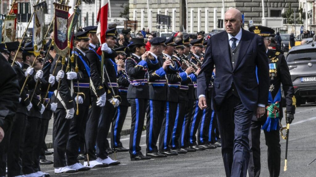 Sigonella, la decisione italiana di negare l'atterraggio aerei statunitensi solleva reazioni internazionali