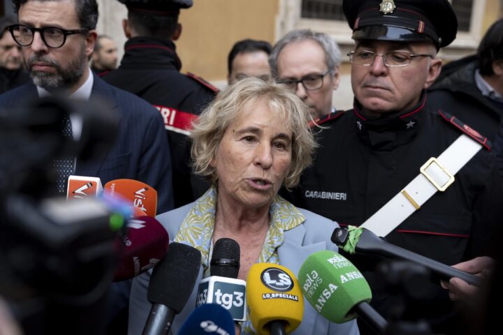 Sigonella, la figlia di Craxi critica il paragone storico con Meloni e sottolinea il rispetto della sovranità