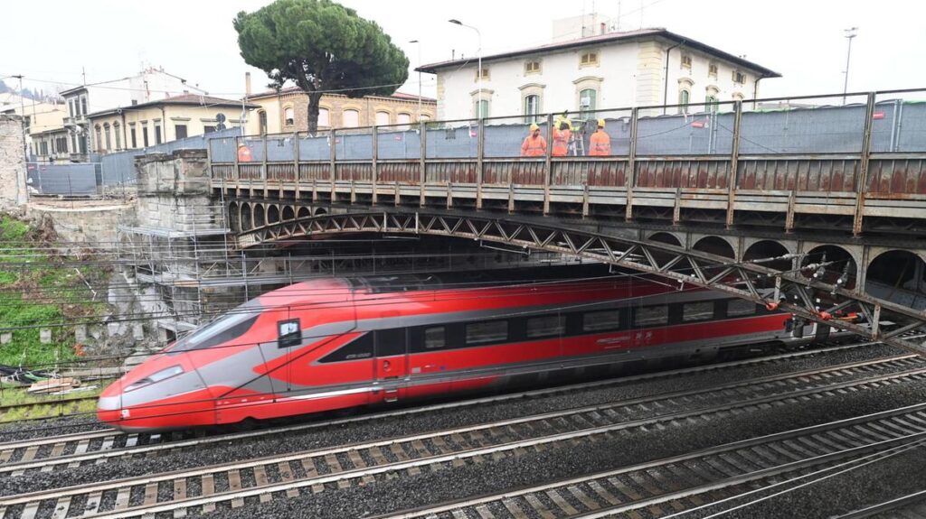 Stop ai treni ad alta velocità Roma-Firenze per lavori sul sistema Ertms dal 11 al 12 aprile