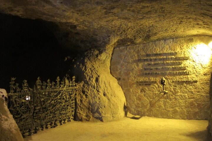 Tajani commemora l'81° anniversario della Festa della Liberazione alle Fosse Ardeatine e a Ferentino