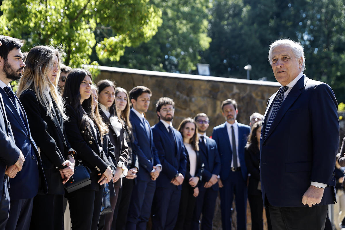 Tajani frena la Lega: «Contrario a un’uscita unilaterale dal patto di stabilità»