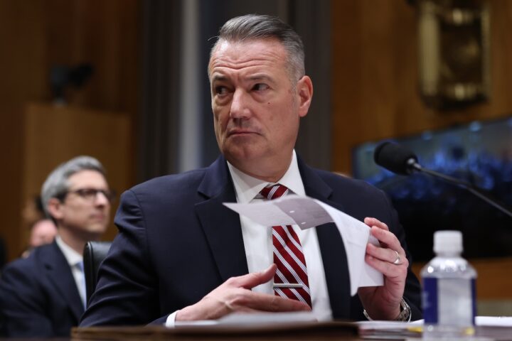 Todd Lyons, direttore ad interim dell’ICE, si dimette a fine maggio