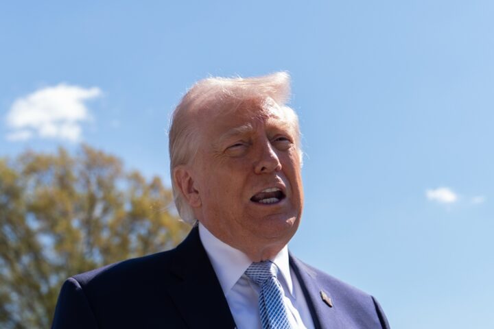 Trump critica Giorgia Meloni: «Non vuole aiutarci nella guerra, sono scioccato»