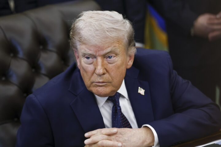 Trump intensifica le minacce all'Iran in vista del termine di 60 giorni di conflitto