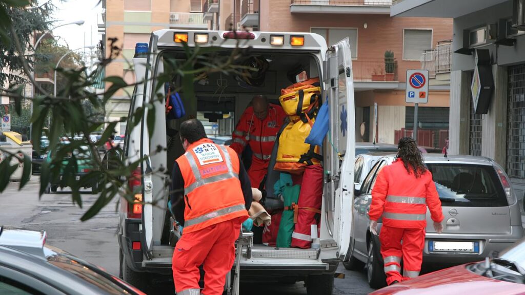 Un bambino di sette anni annega in un centro termale a Suio Terme, indagini in corso