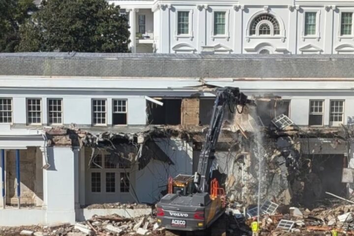 Un giudice ferma la costruzione della sala da ballo da 400 milioni di dollari alla Casa Bianca